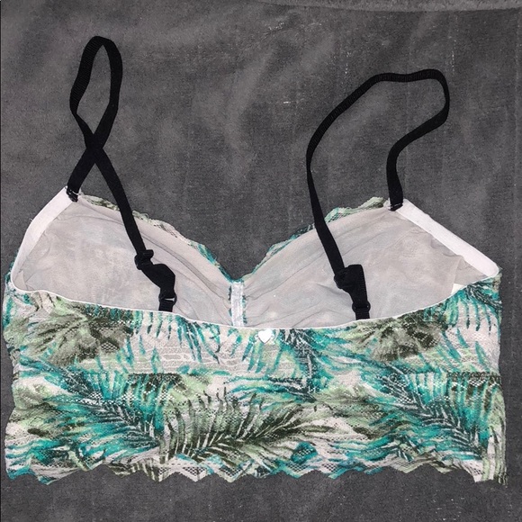 PINK Victoria’s Secret bralette, size small - Picture 2 of 3